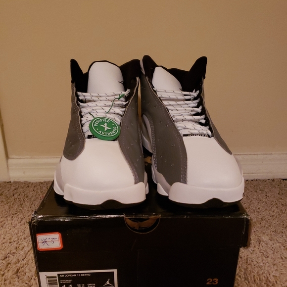 Air Jordan Retro 13s - Picture 4 of 7